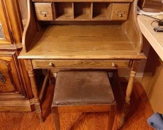 Oak rolltop desk with bench - no contents