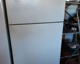 Whirlpool refrigerator - missing handles but works - good garage fridge