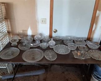 Assorted glassware - some nice pieces - bring boxes