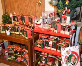 Huge selection of new and vintage Coca Cola Christmas ornament collectibles!