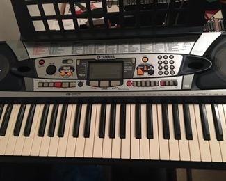 Yamaha Keyboard and Bench--Nice!