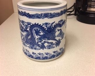 Japanese container with Japanese makers mark on bottom