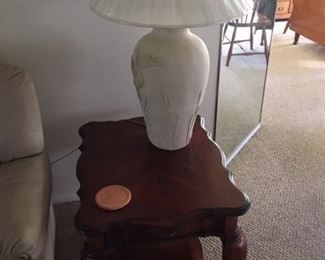 Stickley living room end table (part of matching set - matching coffee table also available) pictured with Kame Lamp on top