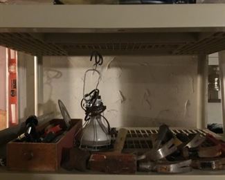 Hand Tools, Shop light