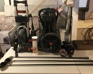 Golf Caddies, 3 Golf Clubs