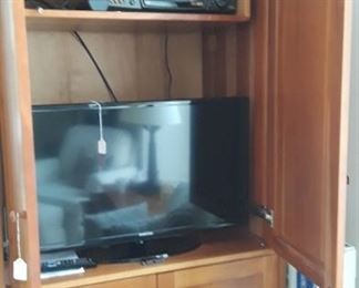 32" smart t.v.