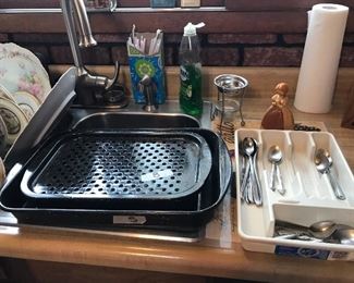 Enamel Roasting Pans