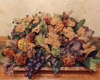 French country centerpiece