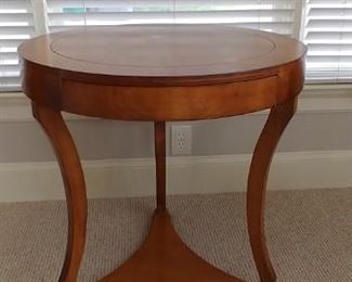 Traditional Imports end table