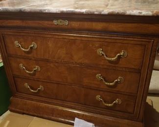 HENREDON 3 DRAWER CHEST WITH MARBLE TOP