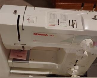 BERNINA 1001 SEWING MACHINE.  GENTLY USED