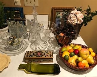 Glassware, decanters, decorative pieces