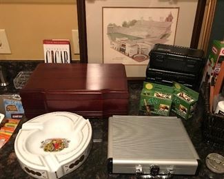 Humidor, ashtray & cigar accessories 