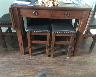 Nice wood table with 6 stools