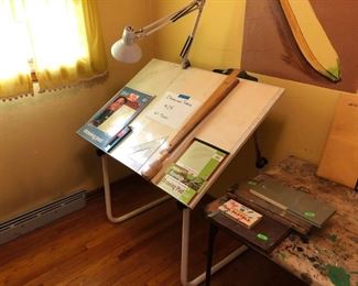 Drawing table