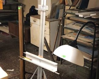 Aluminum easel