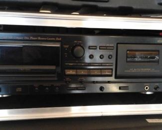 TEAC ad 500  c d player / reverse cassette deck