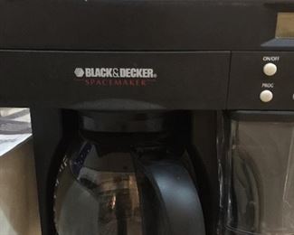 BLACK AND DECKER COFFEE MAKER