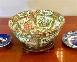 Description on original tag:
c 1920’s Rose Medallion Punch Bow
16”