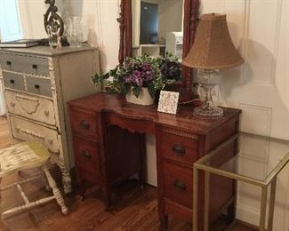 dressing table, Waterford Lamp