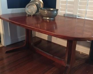 Mobelfabrik dining table