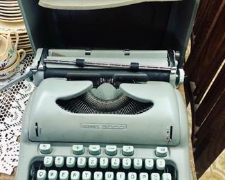 Vintage Hermès typewriter 