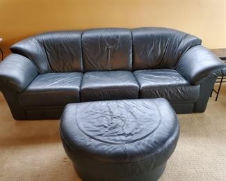 Natuzzi Italian Teal Leather Couch, Ottoman (matching Swivel Chair)
Very good condition. $400 for the set