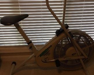 Weslo Aero 800 Exercise Machine...