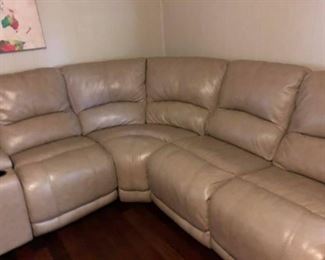 CT0072: Cindy Crawford Sectional Sofa with 2 Electric Recliners Local Pickup https://www.ebay.com/itm/123974276173