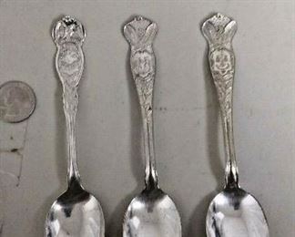 LAN607 3 SILVER PLATED COLLECTORS SPOONS 6 INCH LONG 3 PCS KENTUCKY , FLORIDA https://www.ebay.com/itm/113945910718