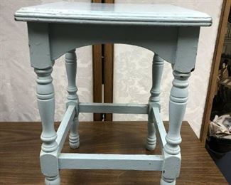 SL3030: Destressed Small Light Blue Table Local Pickup https://www.ebay.com/itm/123993147735