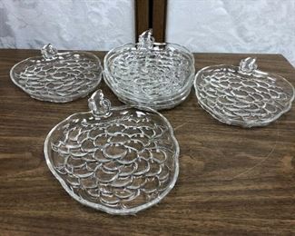 SM3007: 6 Grape Shaped Glass Plates https://www.ebay.com/itm/123993154911