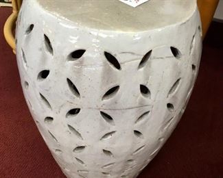 Ceramic garden seat, 11"x20"