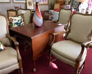 Beautifully upholstered arm chairs, set of 4