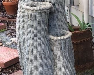 4 tiered basket weave water fountain