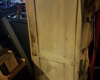 vintage cabinets. Great farmhouse decor!