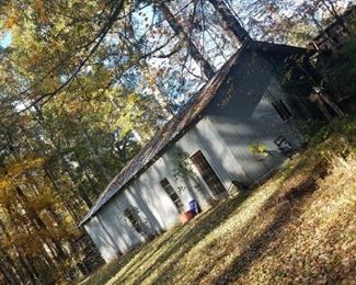 Photo of outbuilding 1