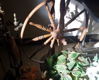 Spinning wheel decor