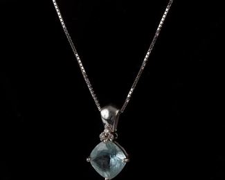 136: 14k Aquamarine and Diamond Pendant Necklace