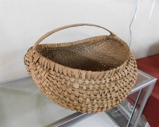 Large Old Oak Buttocks Basket