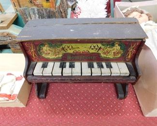 Early Symphony Toy Piano 