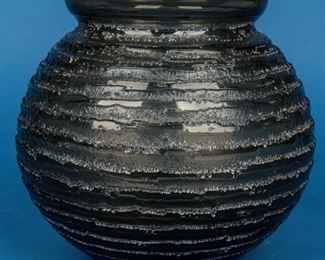 Lot 1 - Art Deco Daum Nancy French Glass Vase