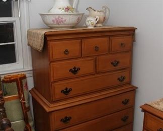 Sumpter chest