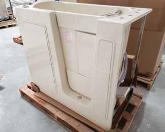 410Therapy Tub Model 2645BR with Jets and Pumps
Tub does have some cracks along top edge, doesnt appear to have any cracks below the top. 40" tall