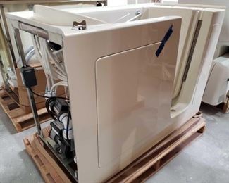 411: Therapy Tub Model 2653 with Jets and Pump
Measures approximately 26" x 53" x 37" tall 0