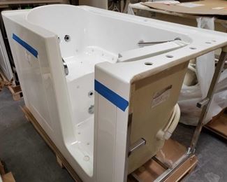 417: Therapy Tubs Model Sapphire 3260 with Jets
Measures approximately 32" x 60" x 39"

