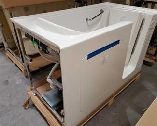 418: Therapy Tubs Model Sapphire 3260 with Jets
Measures approximately 32" x 60" x 39"
