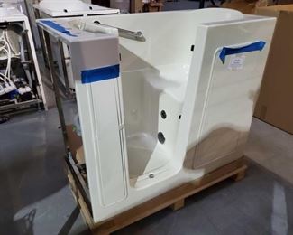 427: Therapy Tubs Model Topaz 2645 with Jets, No Pump
Measures approximately 26" x 45" x 40" tall