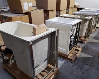 508: 6 Therapy Tubs, Various Models and Sizes
Models: 3052LB-I 42" Tall, SQ31 38" x 31" x 41" Tall, K-26 53" x 26" x 40" tall, 5129WC, 3052WC, and 3052 SA