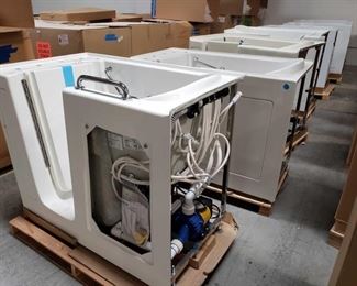 511: 7 Therapy Tubs, Various Models and Sizes
Models: 3052LW-I 45" tall, 3252LW-O 45" Tall, 3052LB-I 45" tall, 3052 45" tall, 2852 41" tall, 2852WL 41" tall, and 2852WL 41" tall